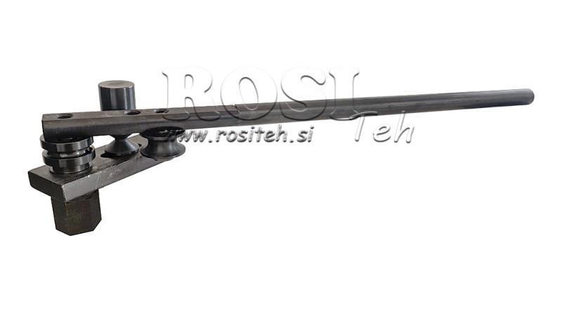 OUTIL POUR PLIER DES TUBES EN MÉTAL