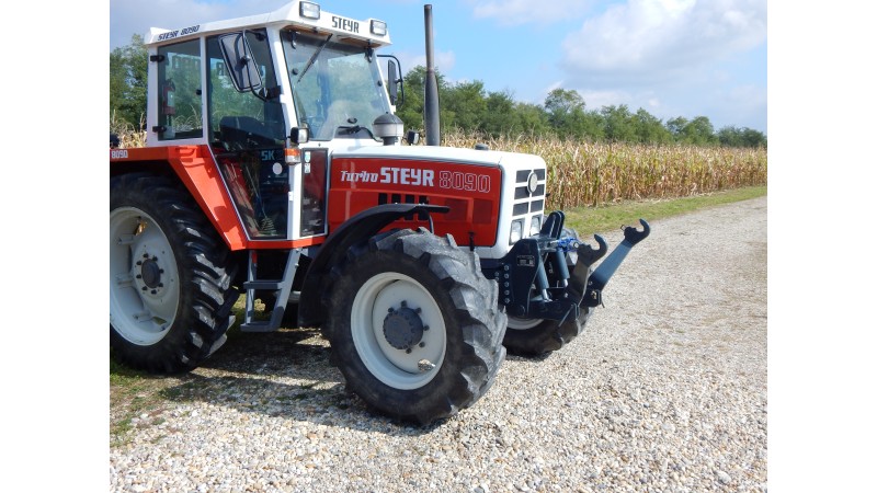 TRAKTORIN YLEISMALLINEN ETUNOSTOLAITE SARJA KAT. 2 1500KG