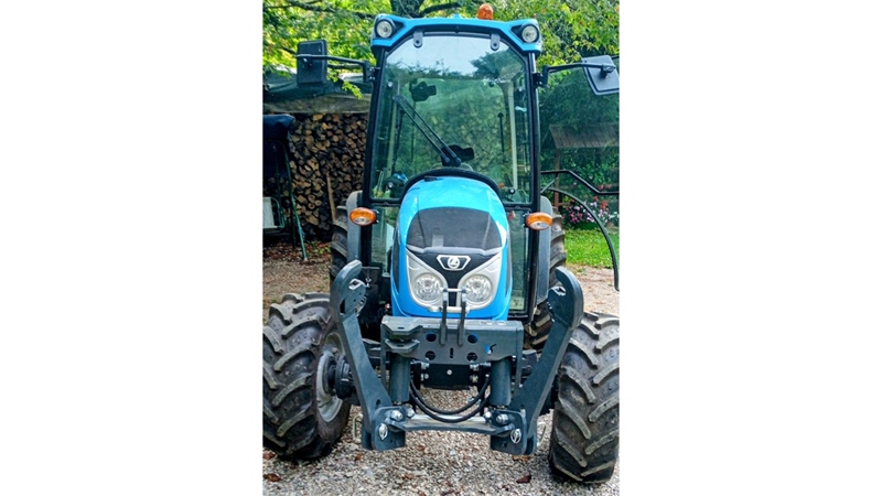 TRAKTORIN YLEISMALLINEN ETUNOSTOLAITE SARJA CAT. 2 1500 KG